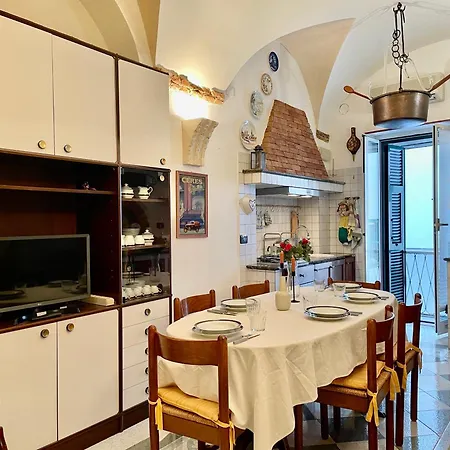 150 Meters From The Sea Historic Center - A/c *