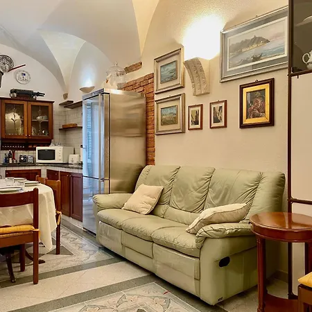 150 Meters From The Sea Historic Center - A/c *