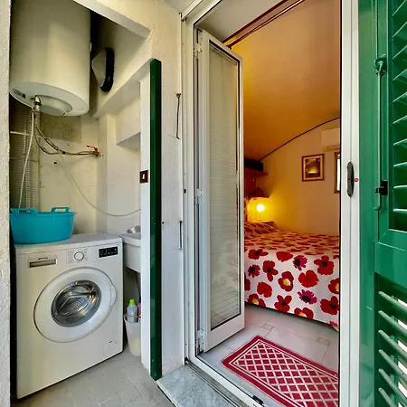 150 Meters From The Sea Historic Center - A/c *