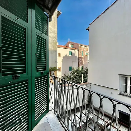 150 Meters From The Sea Historic Center - A/c